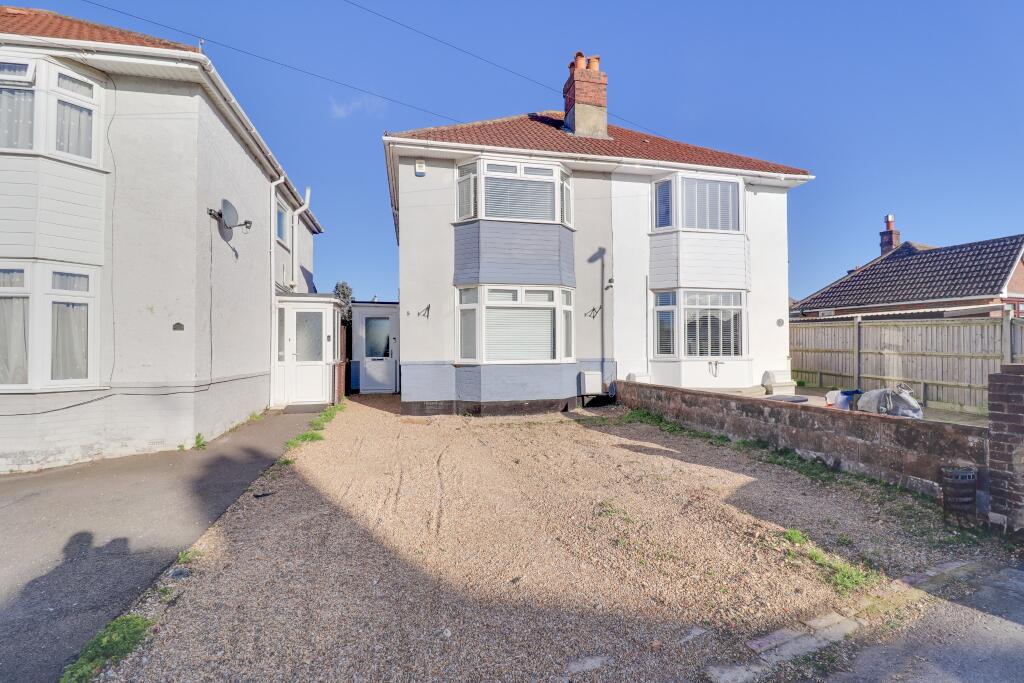 Main image of property: SHOLING! GORGEOUS KITCHEN! BEAUTIFULLY REFURBISHED!