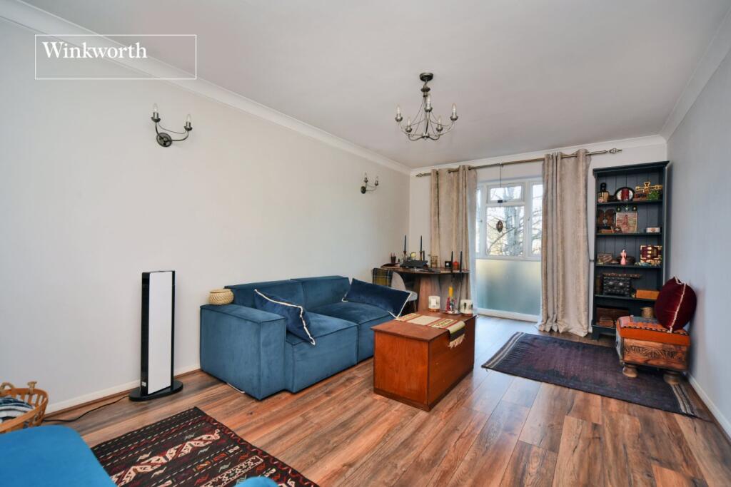 Main image of property: Swallow Court, 186 Cheam Common Road, Worcester Park, KT4