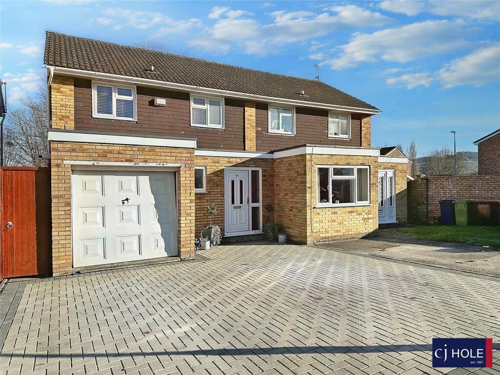 3 bedroom semidetached house for sale in Castle Hill Drive, Brockworth