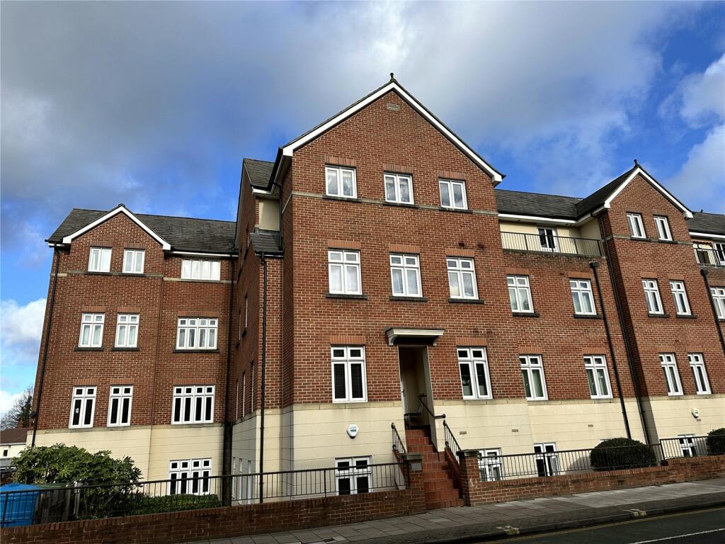 2 bedroom apartment for sale in London Road, Gloucester, GL1