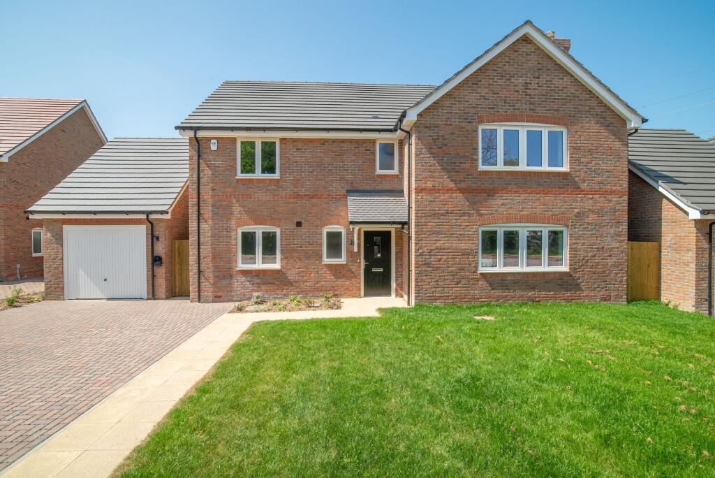 Main image of property: Meadow View, Pamber End, RG26