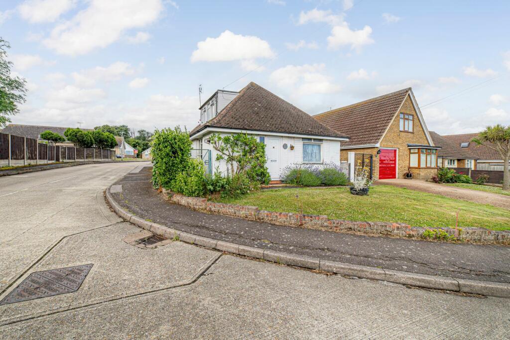 4 bedroom chalet for sale in Clover Rise, Whitstable, CT5