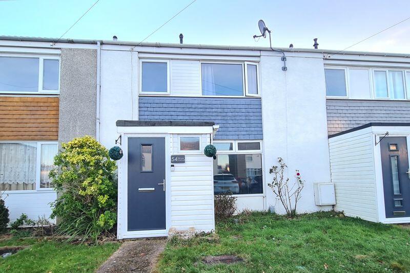 3 bedroom terraced house for sale in Elmore Avenue, LeeOnTheSolent, PO13
