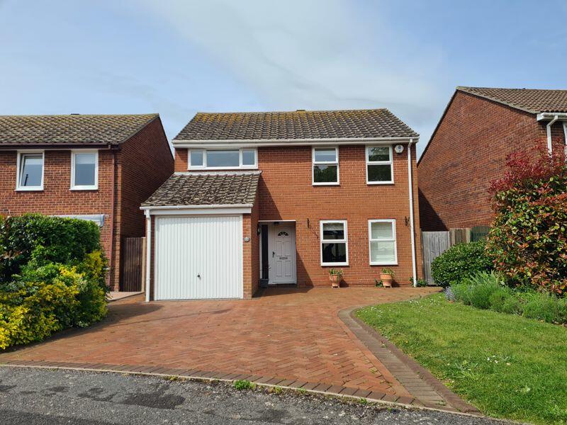 4 bedroom detached house for sale in Hebrides Close, Stubbington, PO14