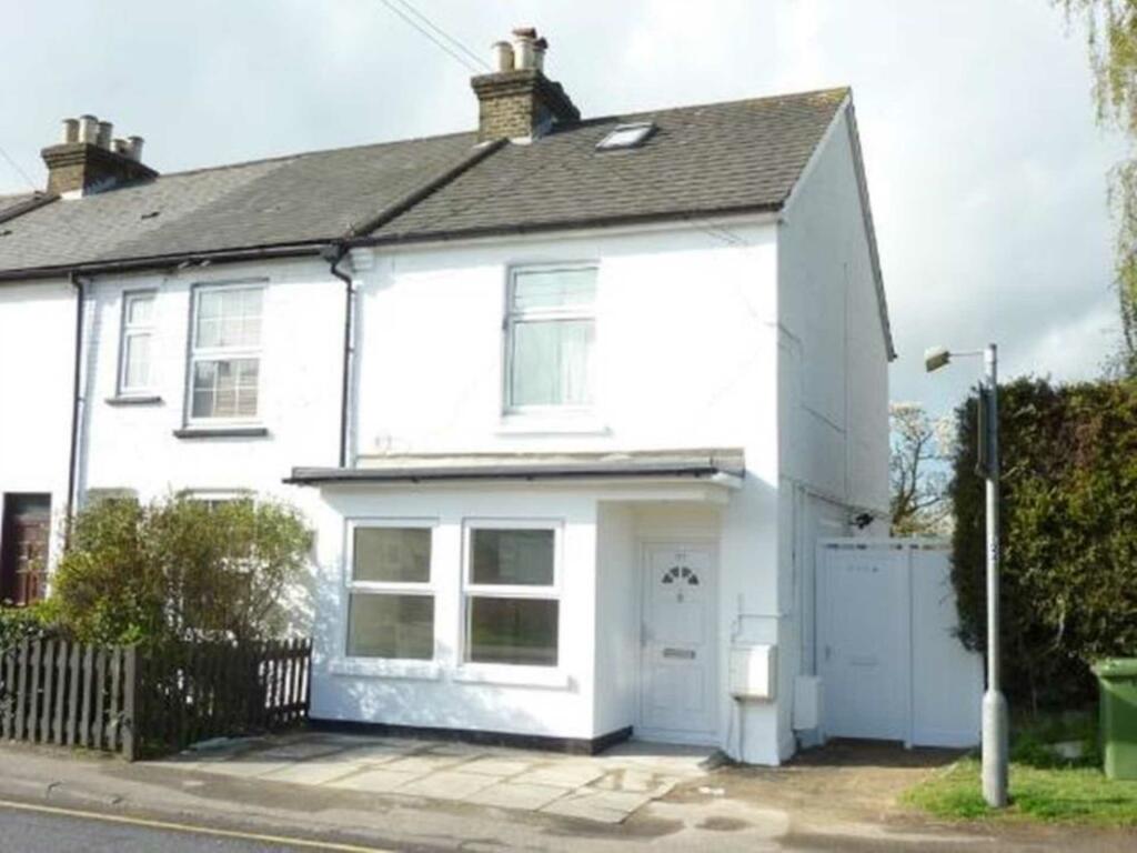 1 bedroom for sale in Southgate Road,Potters Bar, EN6