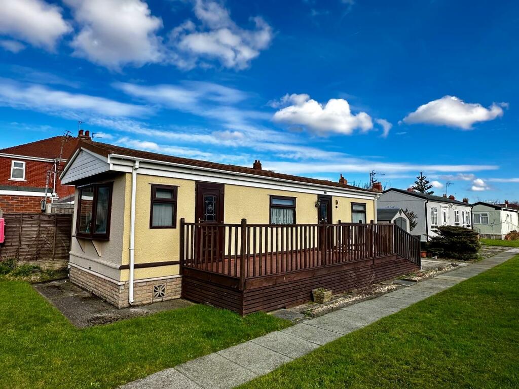 Main image of property: Sunnyhurst Park, South Shore, Blackpool, FY4 2HR
