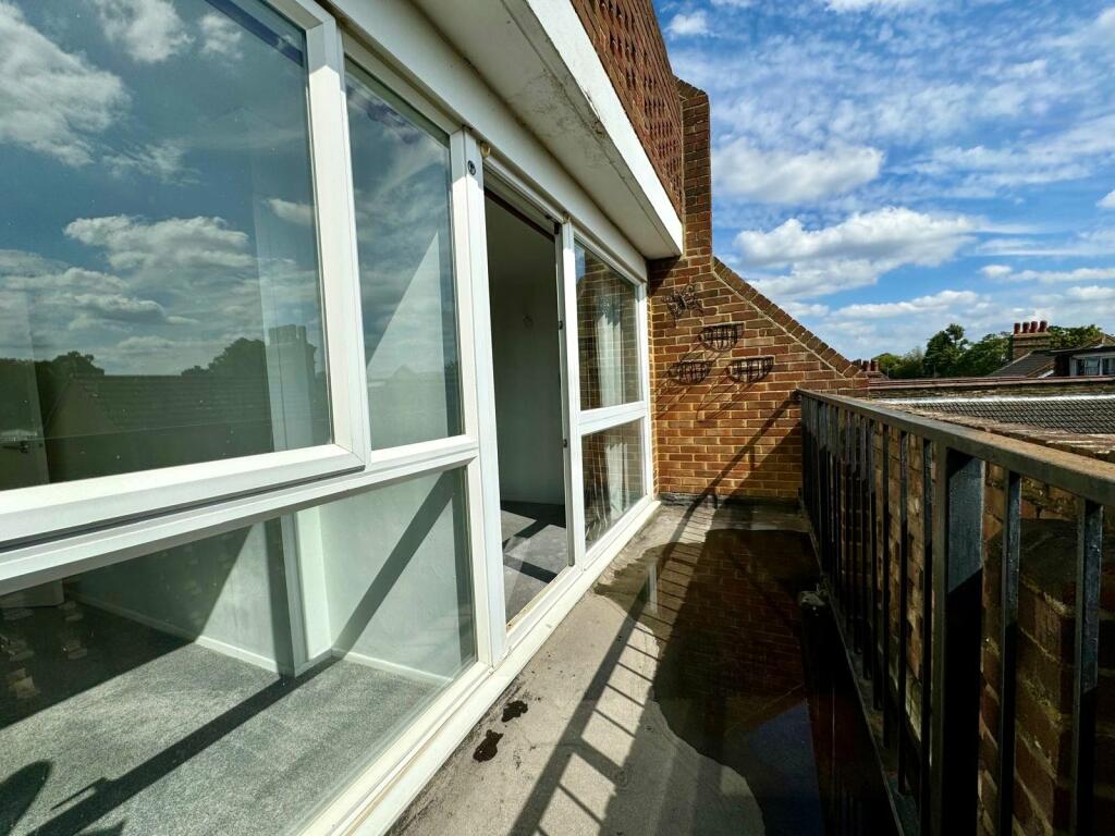 Additional property image - Sharnbrooke Close, Welling, Kent, DA16