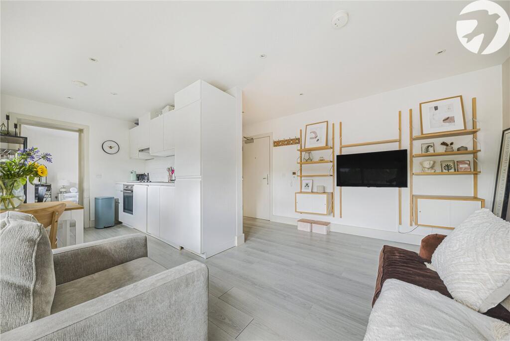 Main image of property: Lingfield Crescent, London, SE9