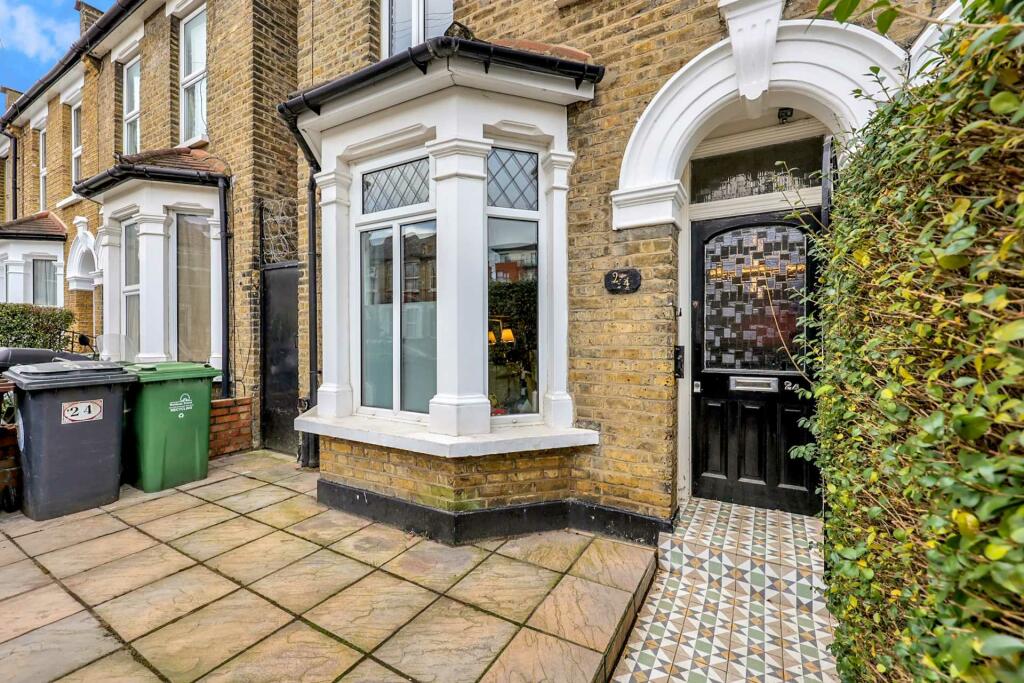 3 bedroom house for sale in Balmoral Road, Leyton, E10
