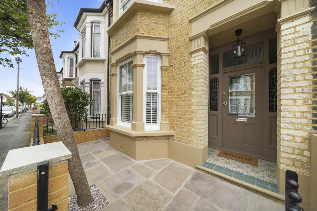 Main image of property: Leyton Park Road, Leyton, E10