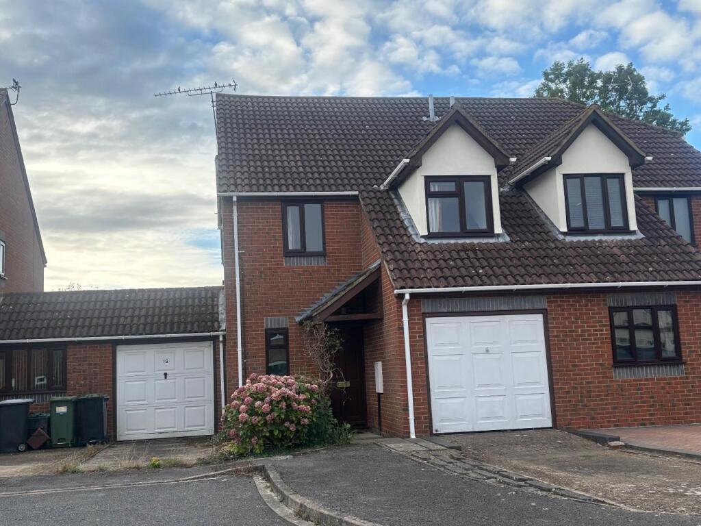 Main image of property: The Hawthorns, Cranfield, Bedford, MK43