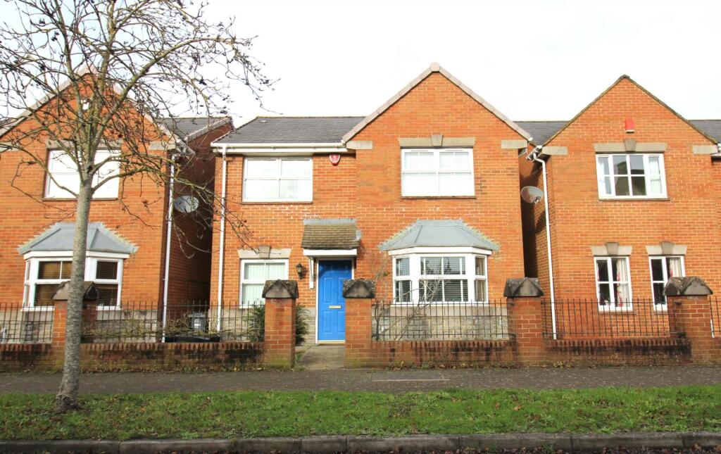 4 bedroom detached house for sale in Old Mill Way, Weston Village, BS24