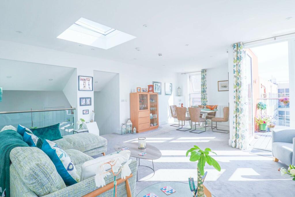 Additional property image - Boulevard, `The Muse` Stunning Views