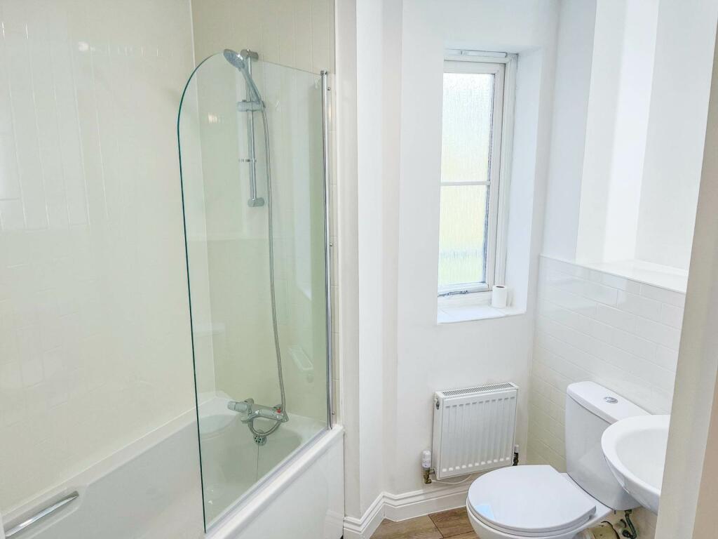 Additional property image - Stormont Court, Wakehurst Gardens