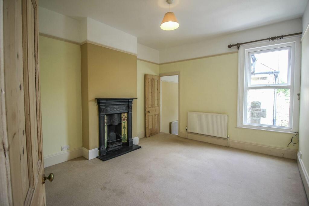 Additional property image - Southward - Stunning First Floor Edwardian Flat