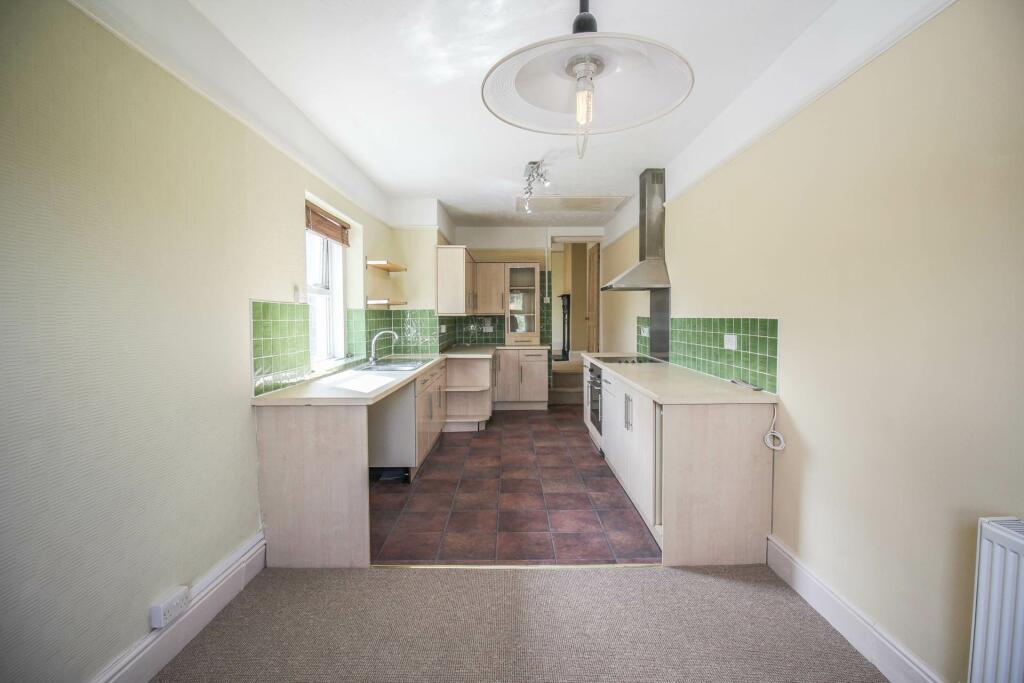 Additional property image - Southward - Stunning First Floor Edwardian Flat