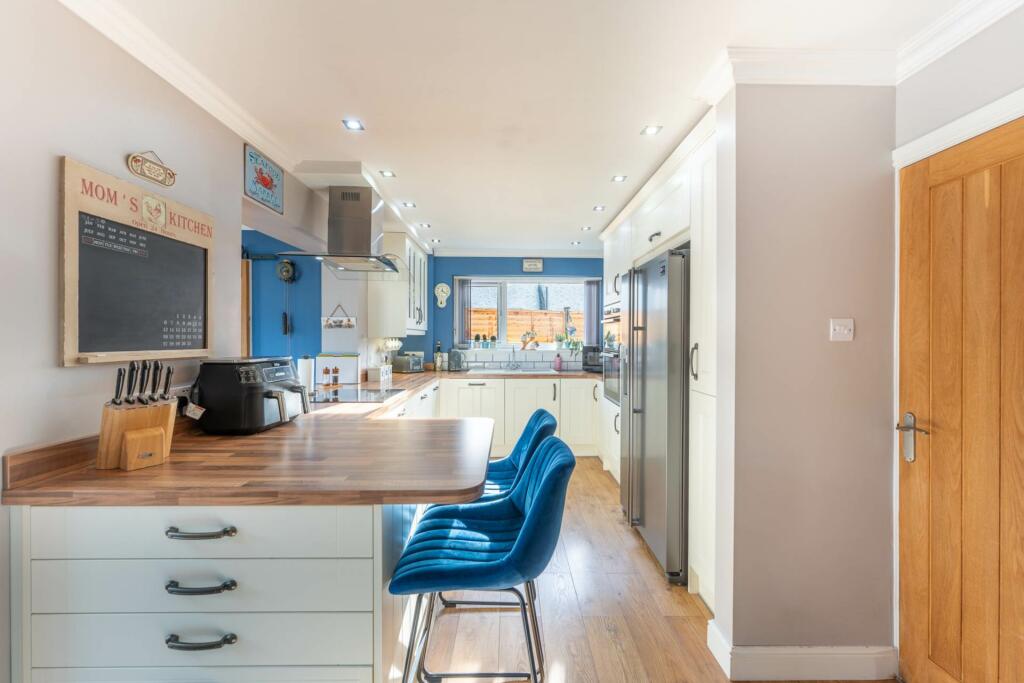 Additional property image - Church Lane, Beautifully Presented Throughout