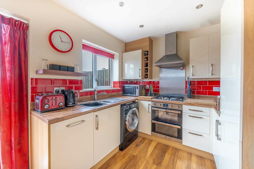 Additional property image - Garland Avenue, Locking Parklands