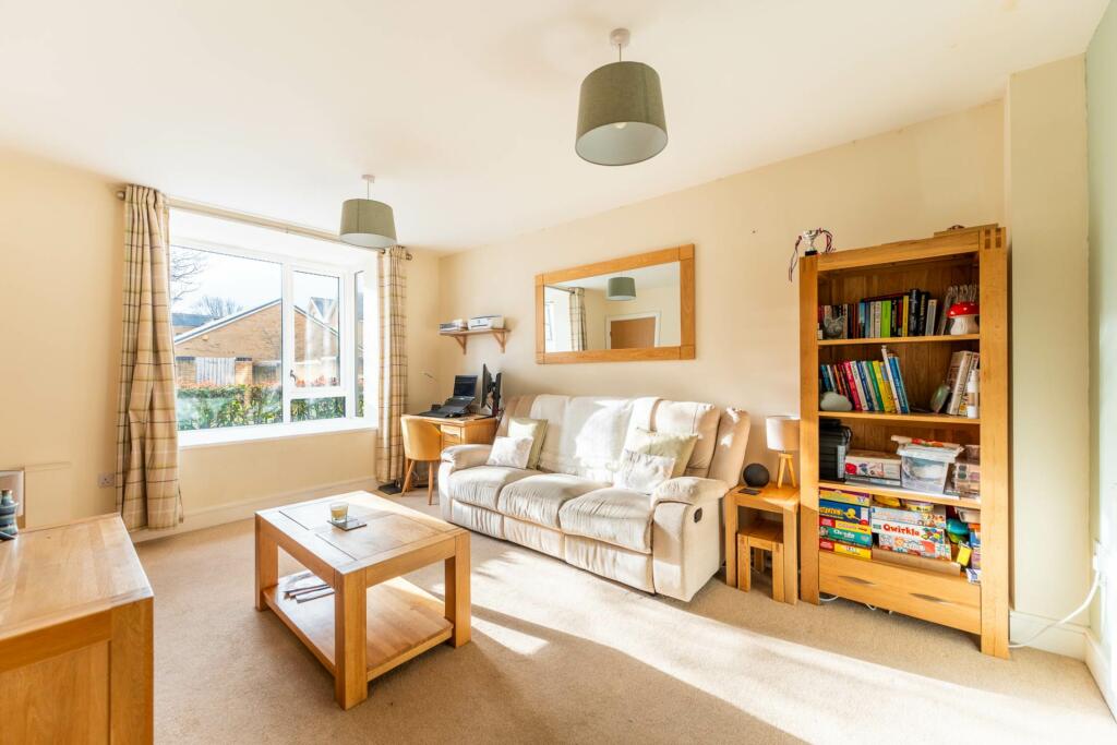 Additional property image - Garland Avenue, Locking Parklands