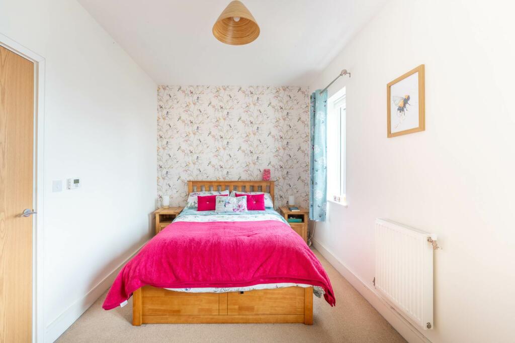 Additional property image - Garland Avenue, Locking Parklands