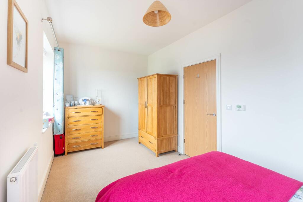Additional property image - Garland Avenue, Locking Parklands