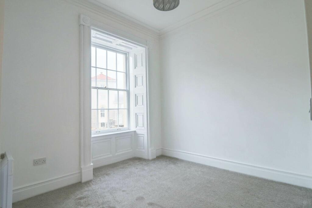 Additional property image - Doctor Foxs, Knightstone Island