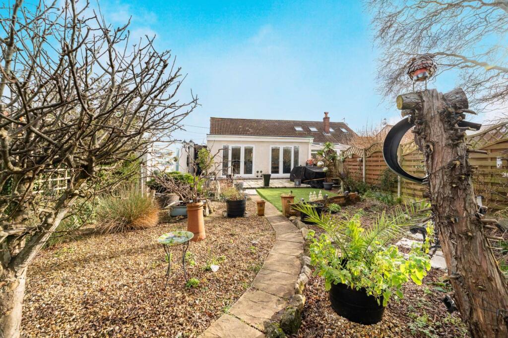Additional property image - Vale Crescent, St Georges