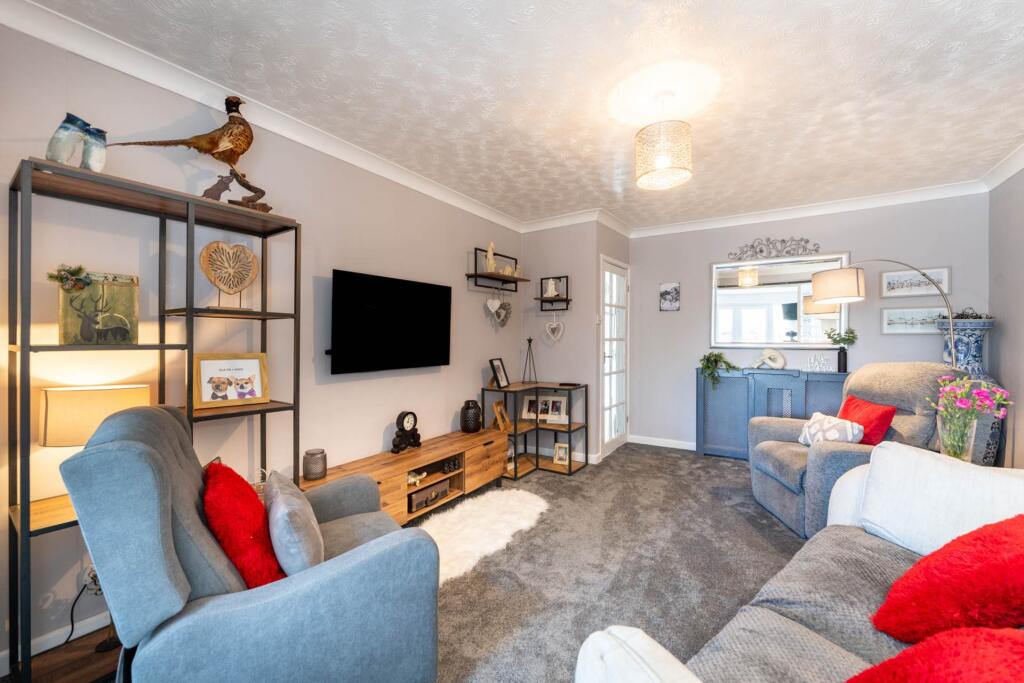 Additional property image - Vale Crescent, St Georges