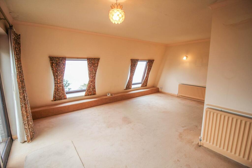 Additional property image - Upper Kewstoke Road, Weston-super-Mare