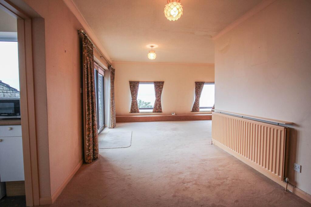 Additional property image - Upper Kewstoke Road, Weston-super-Mare