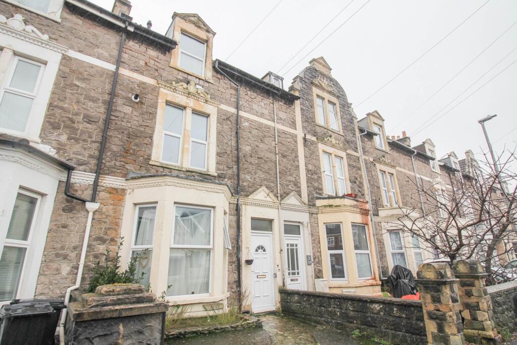 Main image of property: Central Location**Ideal Buy to Let/First Time Buy**Bedroom with En Suite Shower**