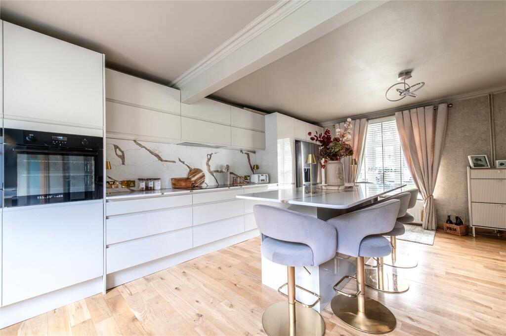 Main image of property: Darnley Road, Strood, Rochester, Kent, ME2