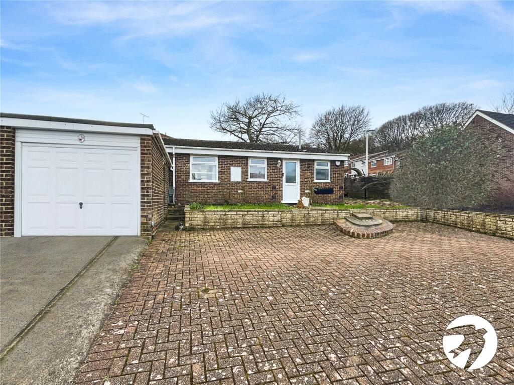 3 bedroom bungalow for sale in Arundel Close, Lordswood, Kent, ME5