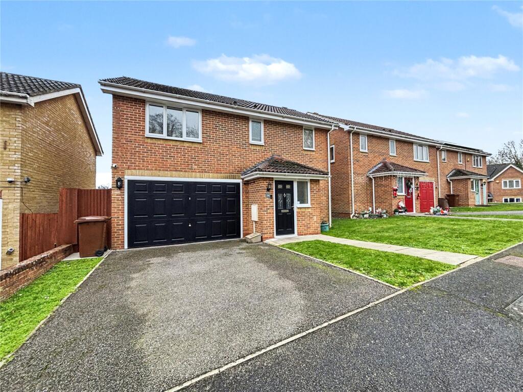 Main image of property: Peacock Rise, Walderslade, Kent, ME5