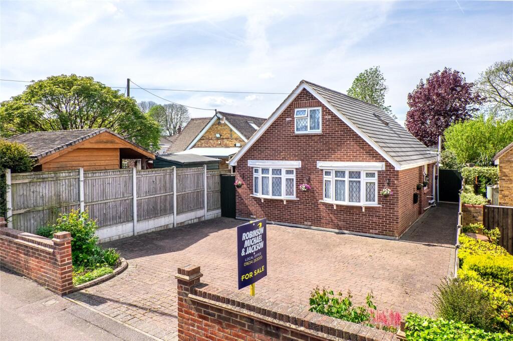 Main image of property: Maidstone Road, Wigmore, Rainham, Kent, ME8