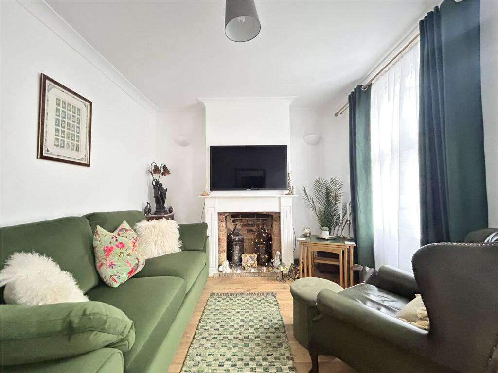 Main image of property: West Street, Gillingham, Kent, ME7