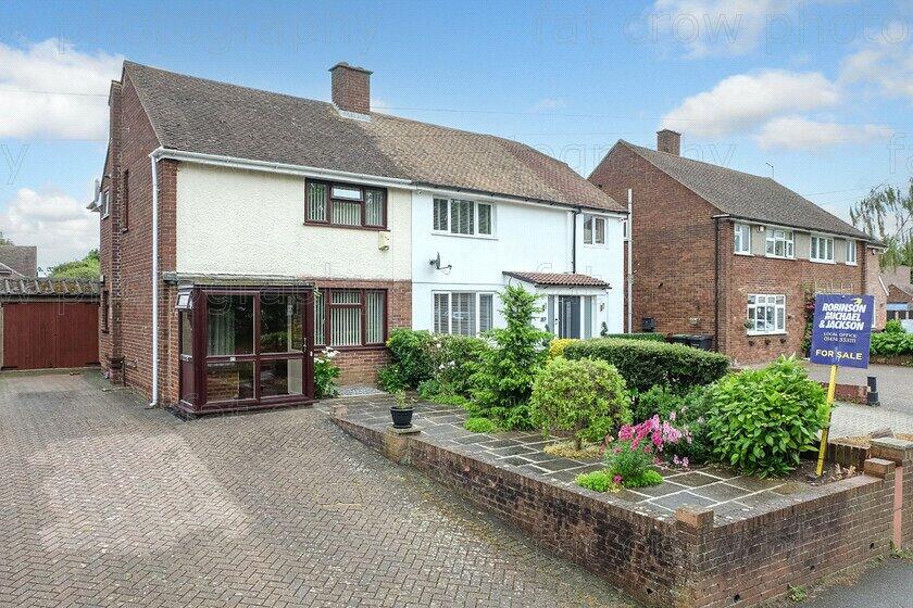 3 bedroom semidetached house for sale in Hever Court Road, Gravesend