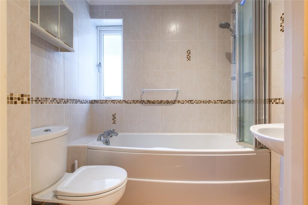 Additional property image - Lennox Road, Gravesend, Kent, DA11