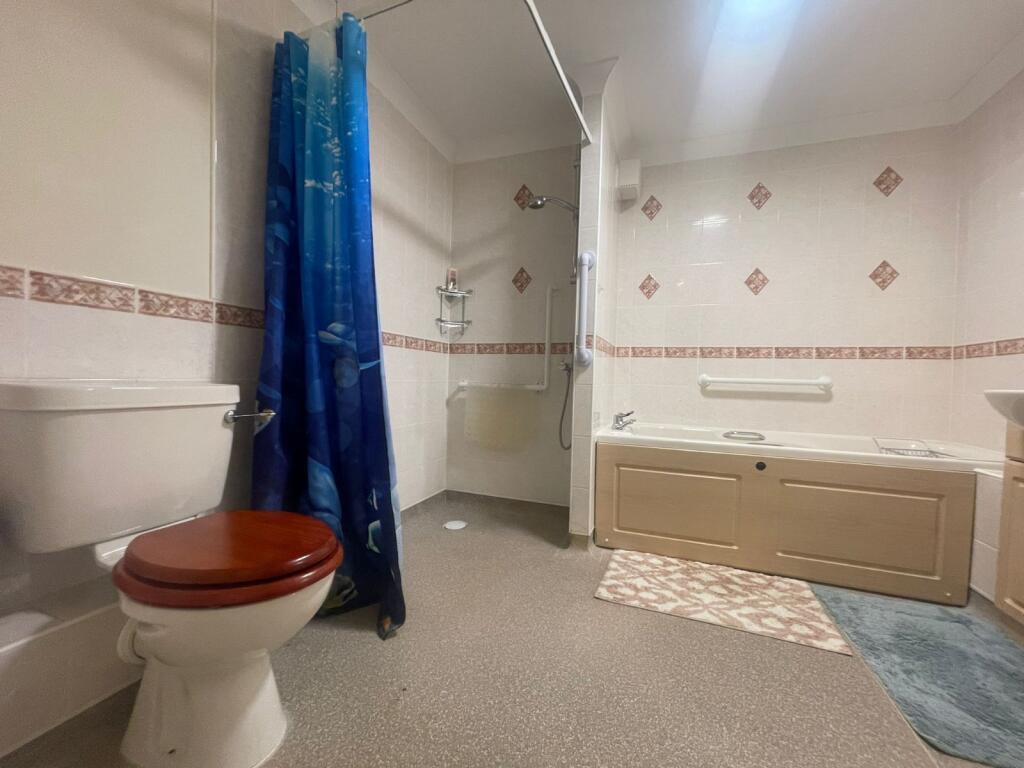 Additional property image - Glen View, Gravesend, Kent, DA12