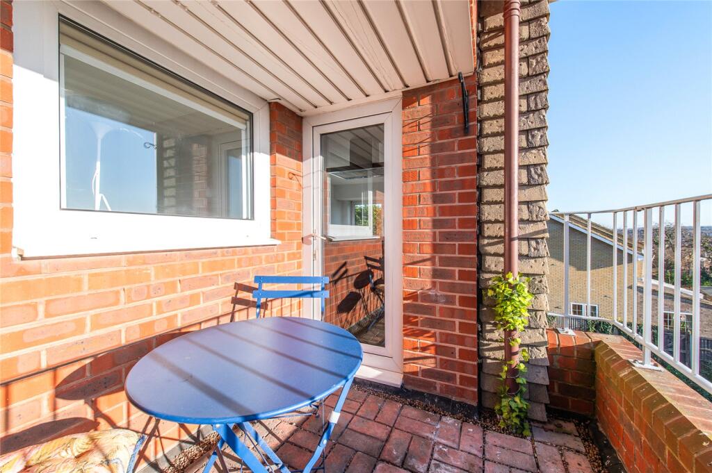 Additional property image - Spring Grove, Gravesend, Kent, DA12