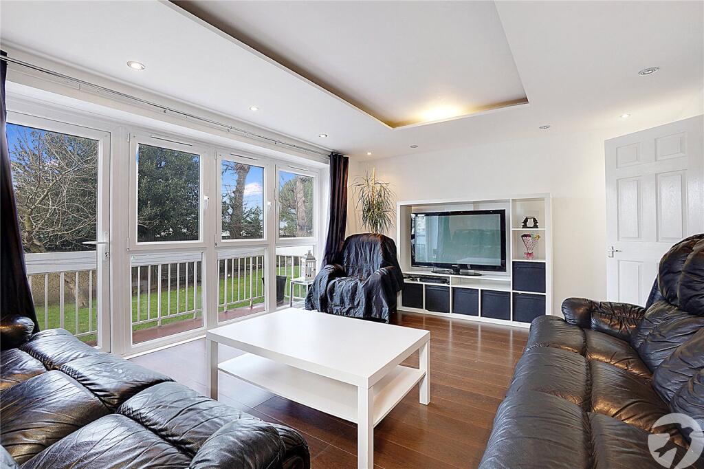 Additional property image - Fountain Walk, Northfleet, Gravesend, Kent, DA11