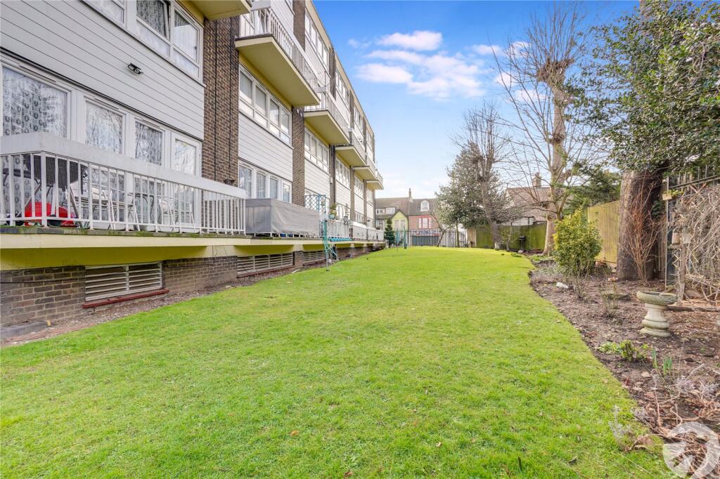 Additional property image - Fountain Walk, Northfleet, Gravesend, Kent, DA11