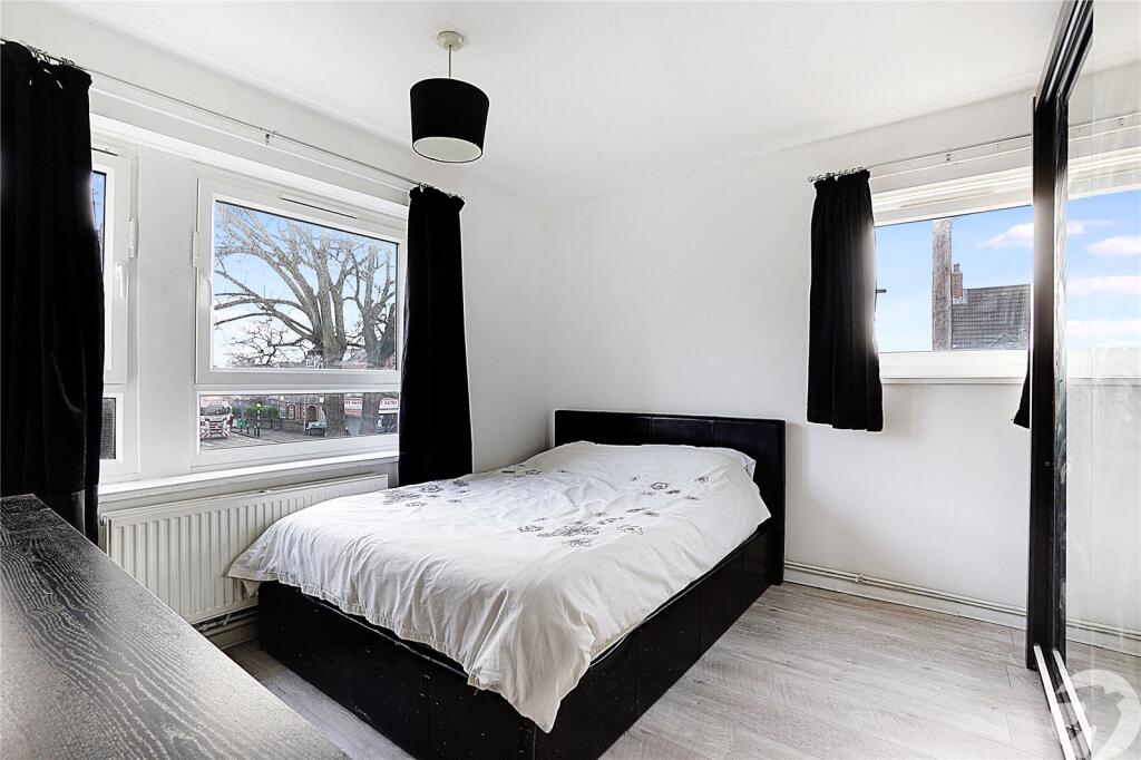 Additional property image - Fountain Walk, Northfleet, Gravesend, Kent, DA11