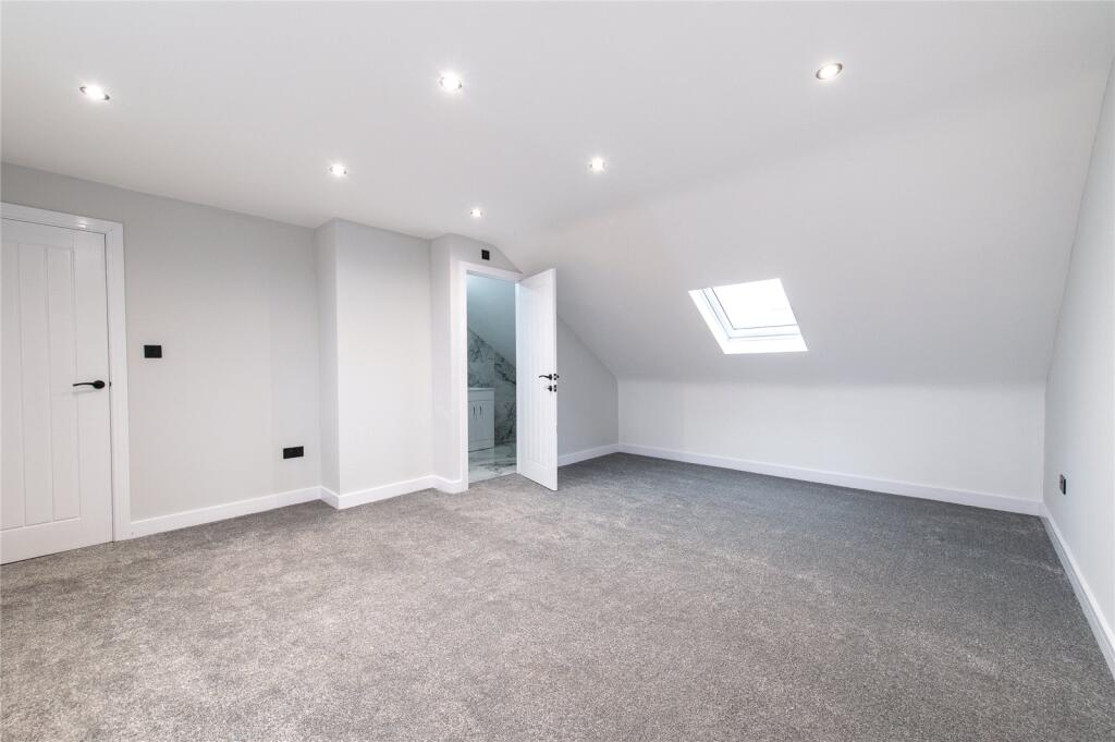 Additional property image - Colyer Road, Northfleet, Gravesend, Kent, DA11