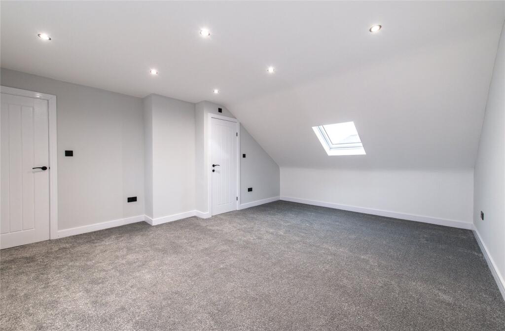 Additional property image - Colyer Road, Northfleet, Gravesend, Kent, DA11