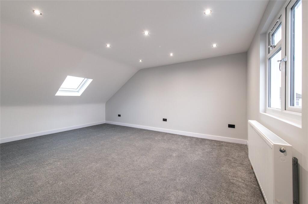 Additional property image - Colyer Road, Northfleet, Gravesend, Kent, DA11