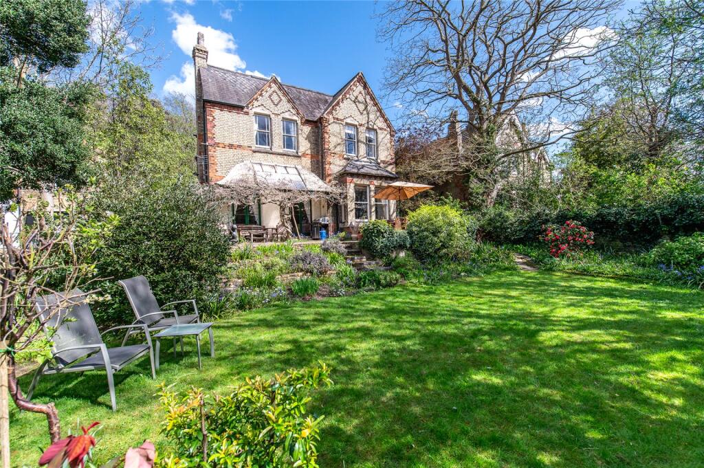 Main image of property: Windmill Street, Gravesend, Kent, DA12