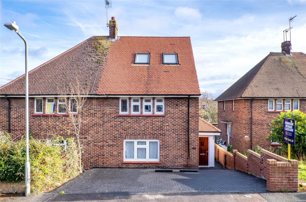 Main image of property: Taunton Vale, Gravesend, Kent, DA12