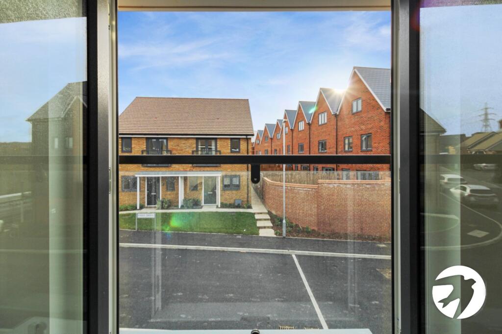 Additional property image - Paris Drive, Northfleet, Gravesend, Kent, DA11