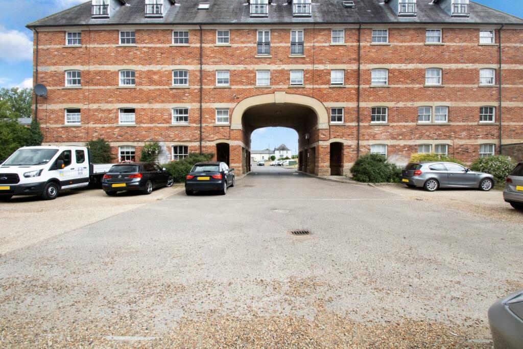 2 bedroom apartment for sale in Long Melford, CO10